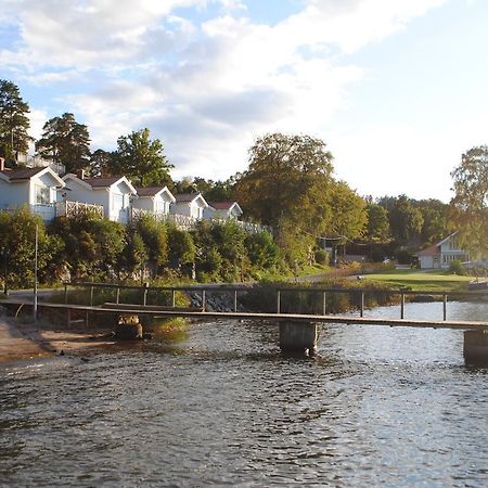 Anfasteroed Gardsvik - Badstugorna Ljungskile Bagian luar foto