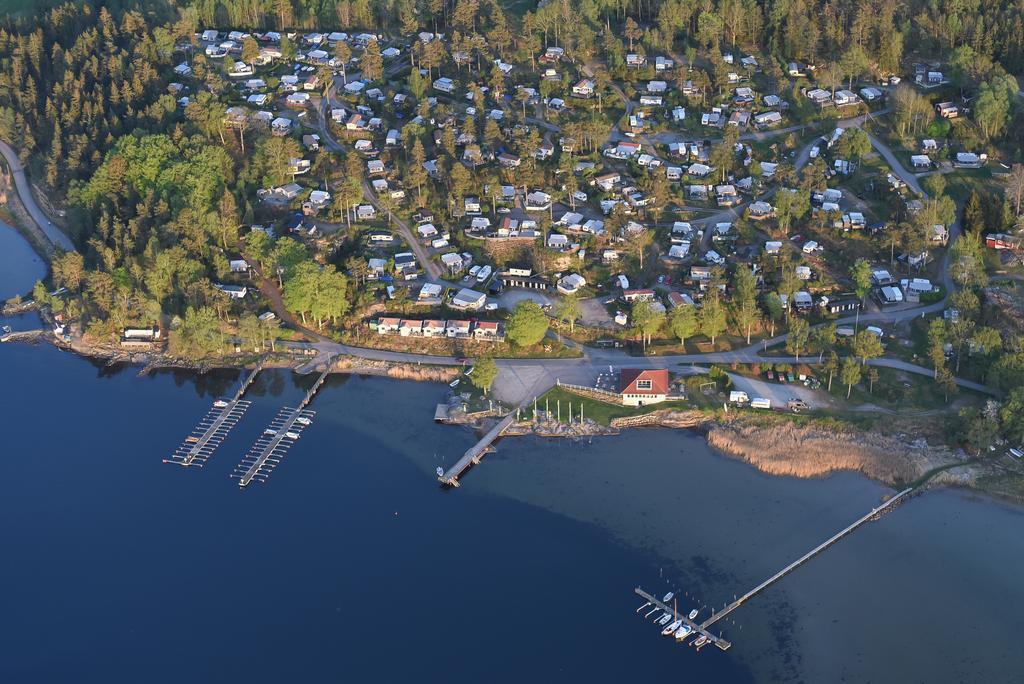 Anfasteroed Gardsvik - Badstugorna Ljungskile Bagian luar foto