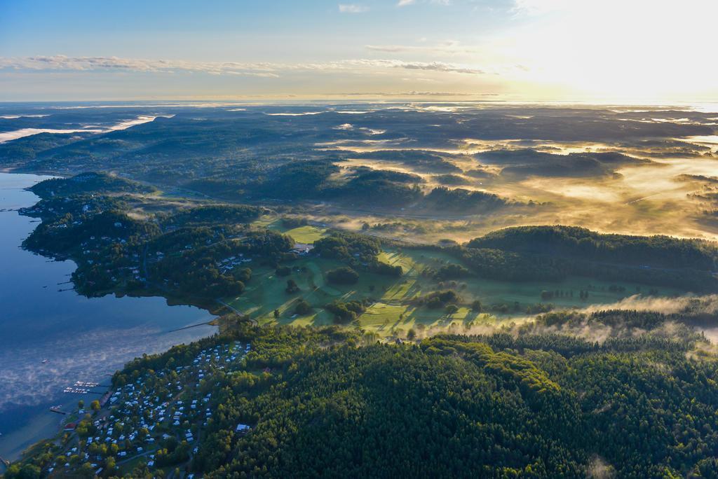 Anfasteroed Gardsvik - Badstugorna Ljungskile Bagian luar foto