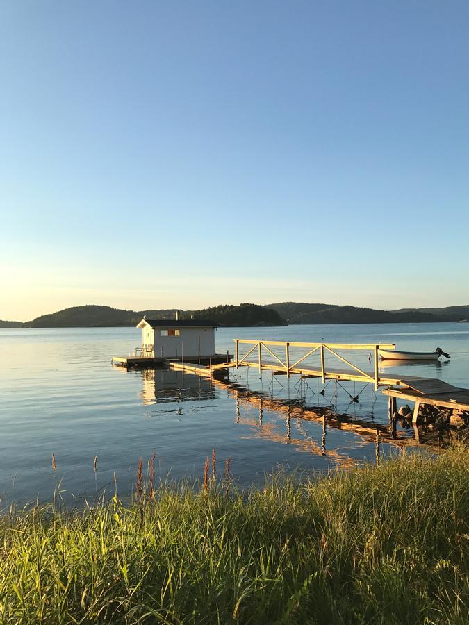 Anfasteroed Gardsvik - Badstugorna Ljungskile Bagian luar foto